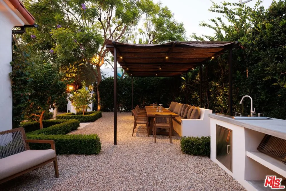 465 Westmount Drive West Hollywood, CA 90048