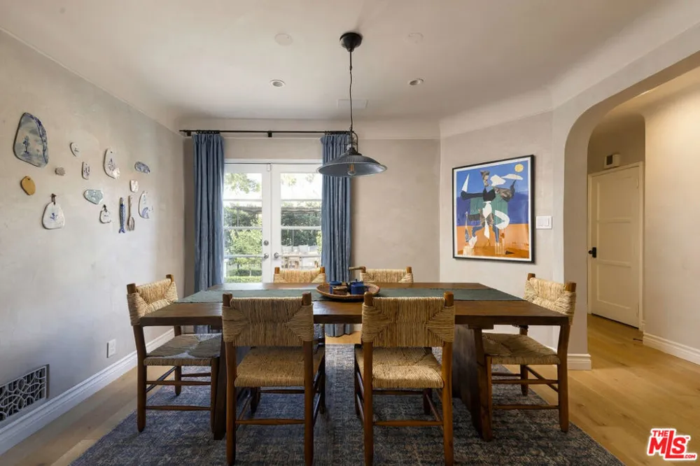 465 Westmount Drive West Hollywood, CA 90048
