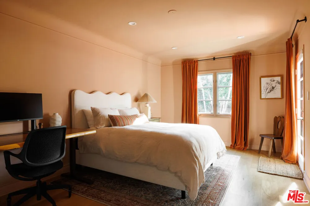 465 Westmount Drive West Hollywood, CA 90048