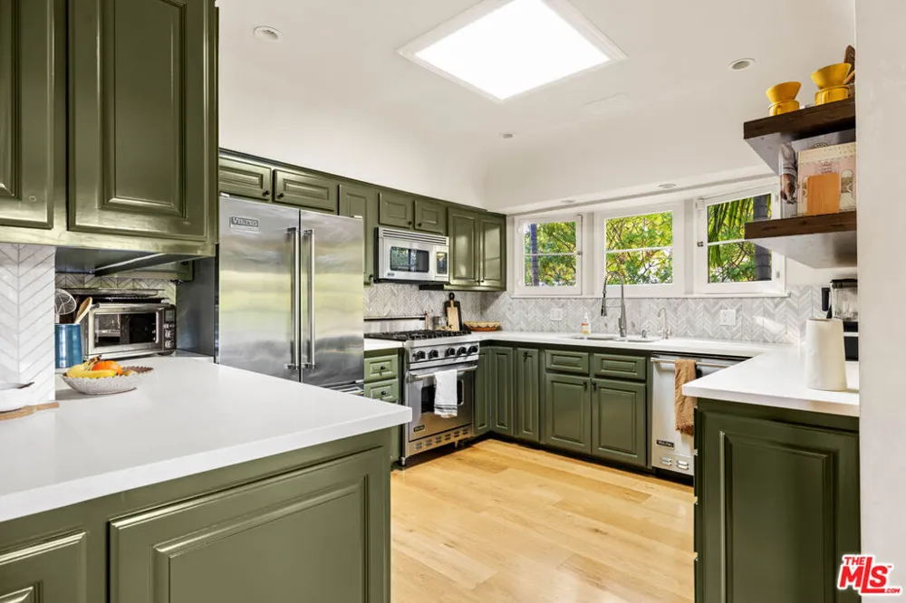 465 Westmount Drive West Hollywood, CA 90048