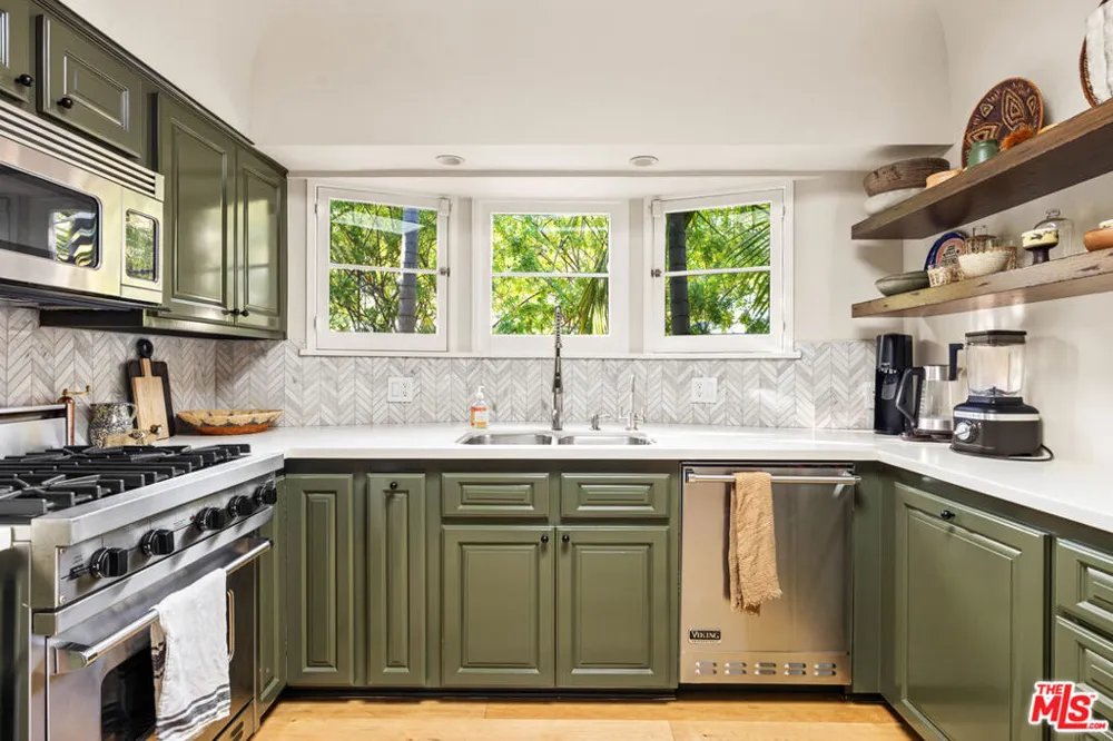 465 Westmount Drive West Hollywood, CA 90048