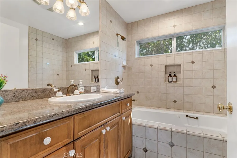 648 Tufts Avenue Burbank, CA 91504