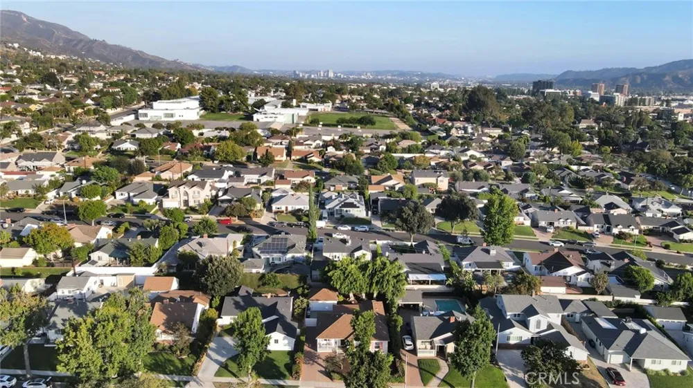 648 Tufts Avenue Burbank, CA 91504