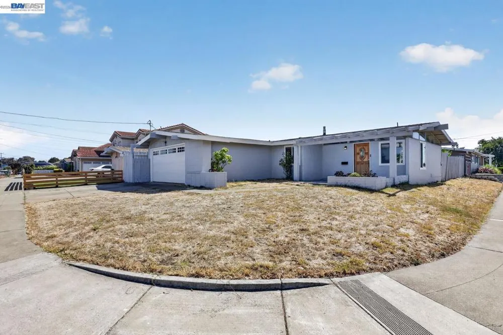 2786 Bal Harbor Ln Hayward, CA 94545