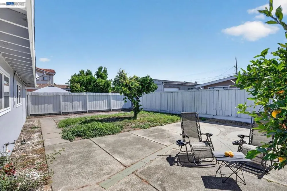 2786 Bal Harbor Ln Hayward, CA 94545