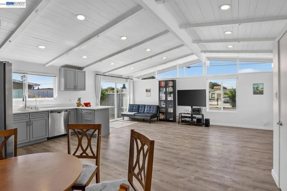 2786 Bal Harbor Ln Hayward, CA 94545