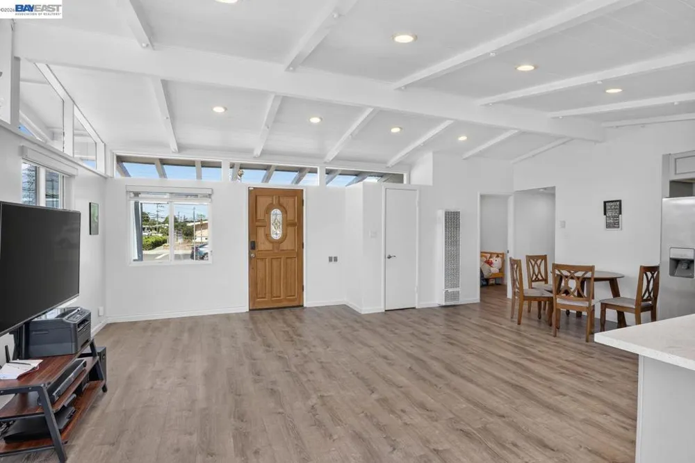 2786 Bal Harbor Ln Hayward, CA 94545