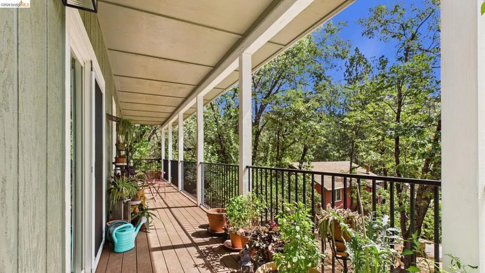 17093 Palomino Ln Sonora, CA 95370