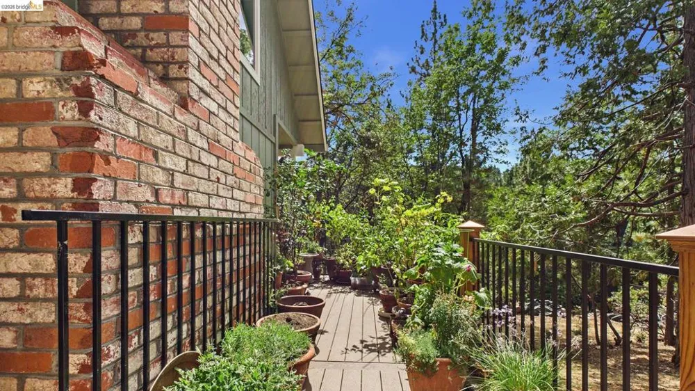 17093 Palomino Ln Sonora, CA 95370