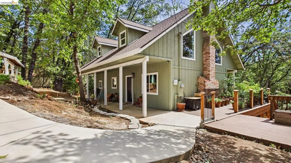 17093 Palomino Ln Sonora, CA 95370