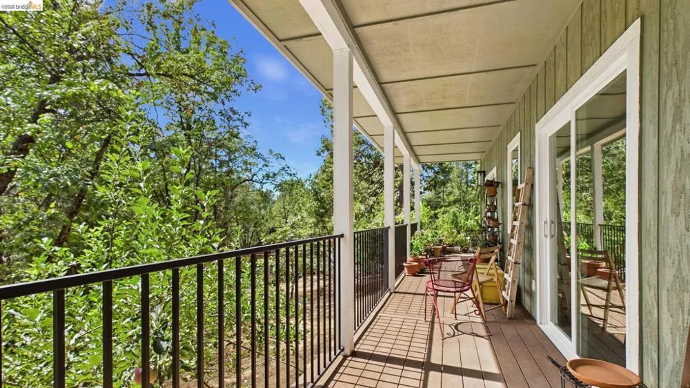 17093 Palomino Ln Sonora, CA 95370