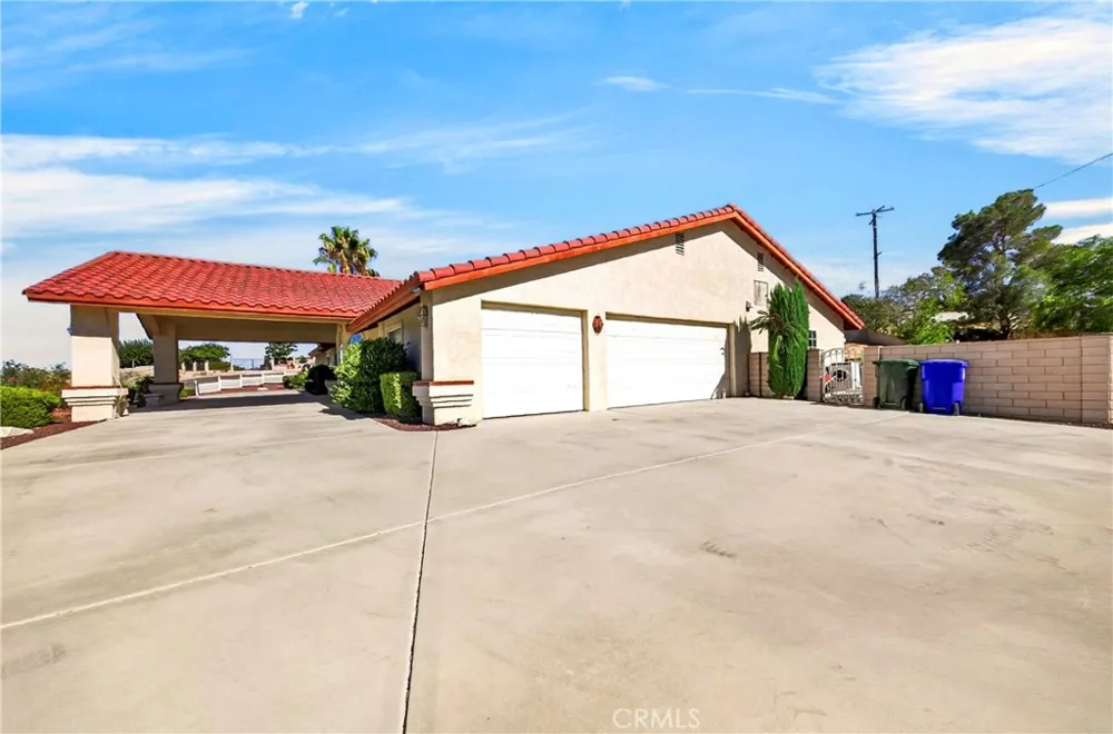 13573 Sunset Drive Apple Valley, CA 92308