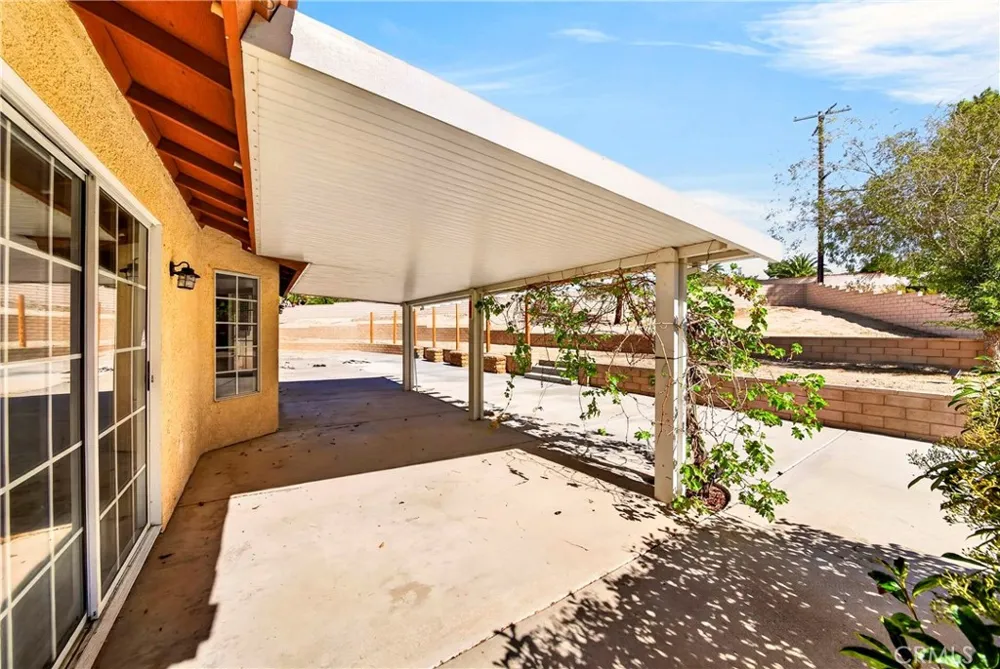 13573 Sunset Drive Apple Valley, CA 92308