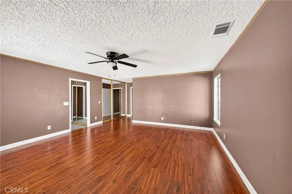 13573 Sunset Drive Apple Valley, CA 92308