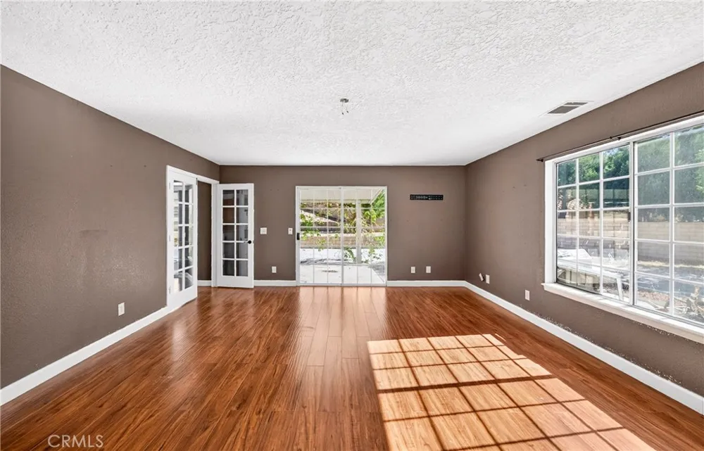 13573 Sunset Drive Apple Valley, CA 92308
