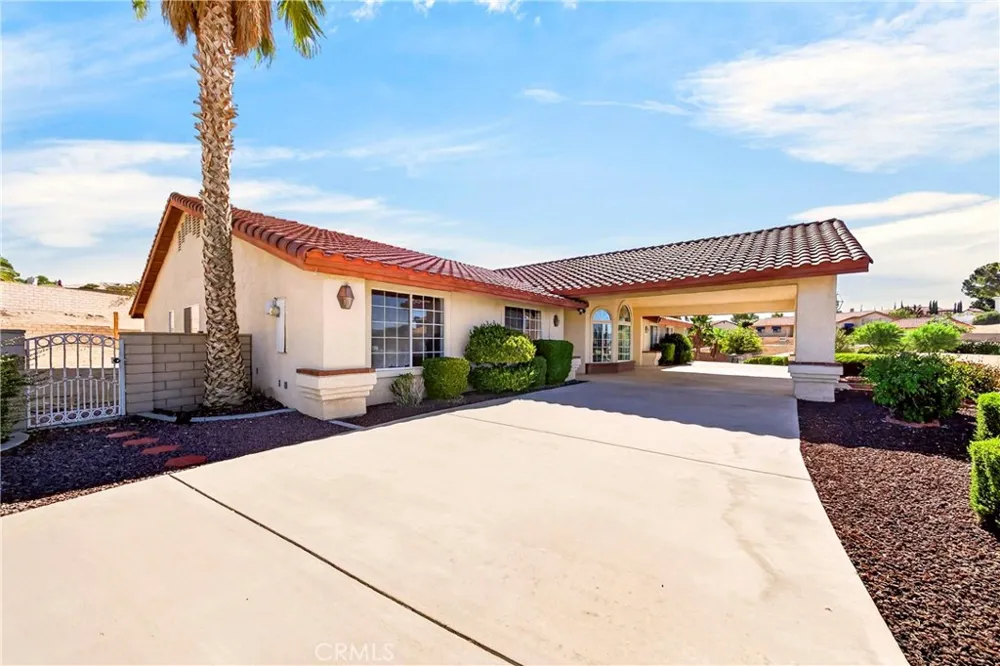 13573 Sunset Drive Apple Valley, CA 92308