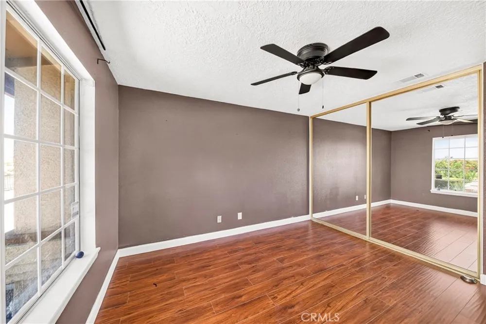 13573 Sunset Drive Apple Valley, CA 92308
