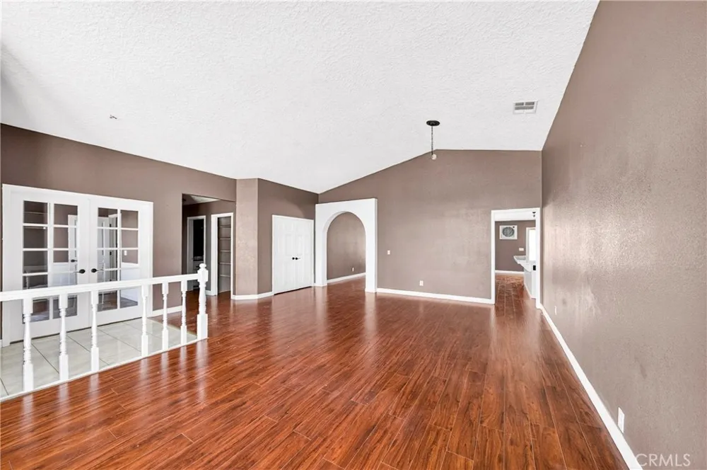 13573 Sunset Drive Apple Valley, CA 92308