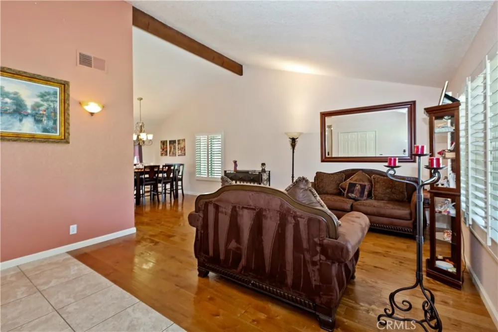 1082 23rd St Upland, CA 91784
