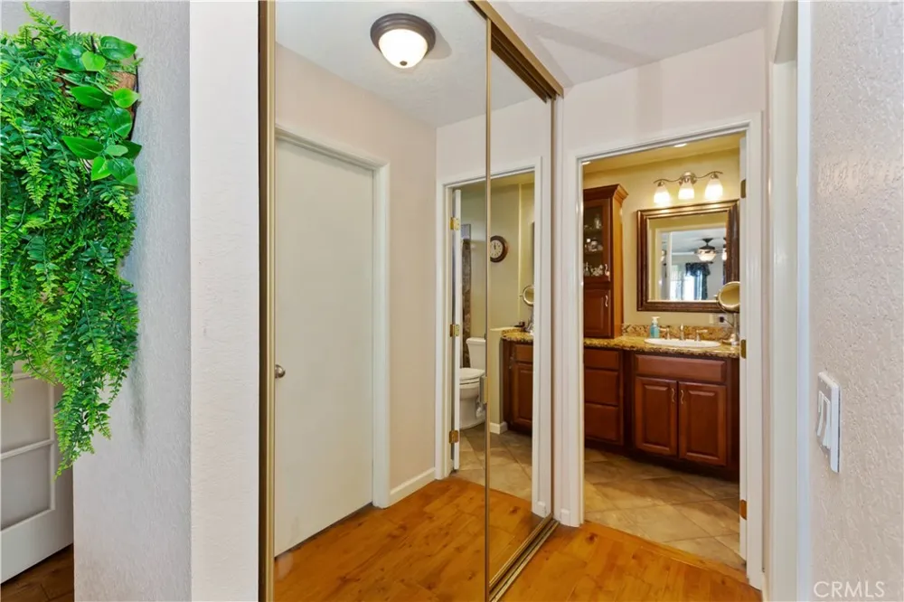 1082 23rd St Upland, CA 91784