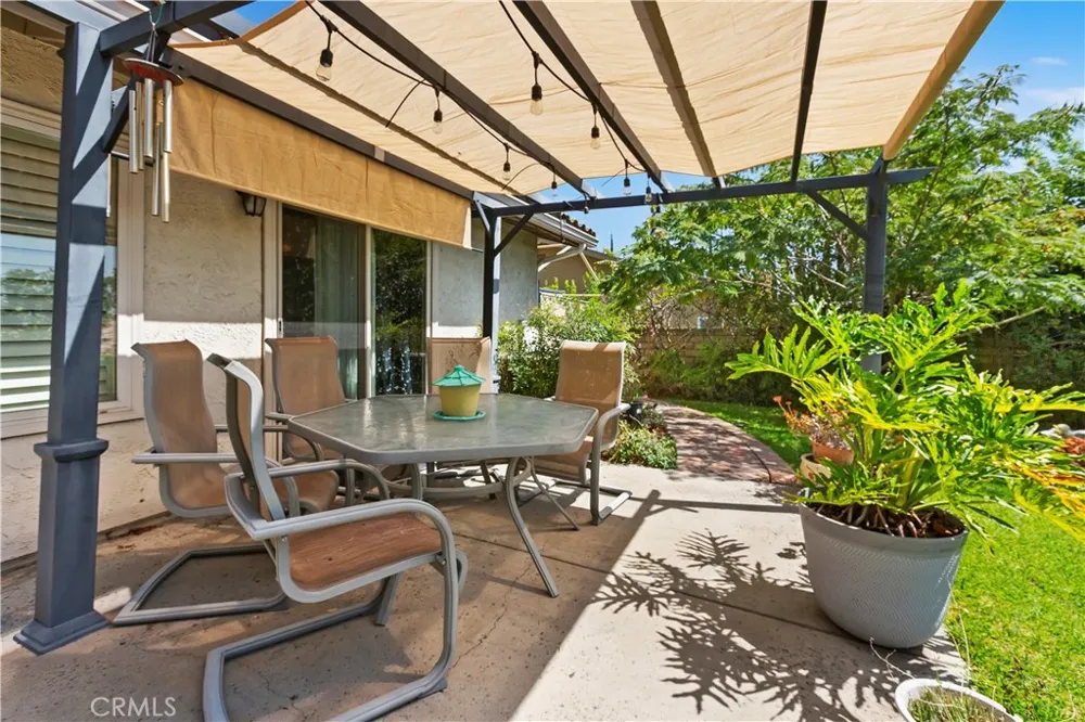 1082 23rd St Upland, CA 91784