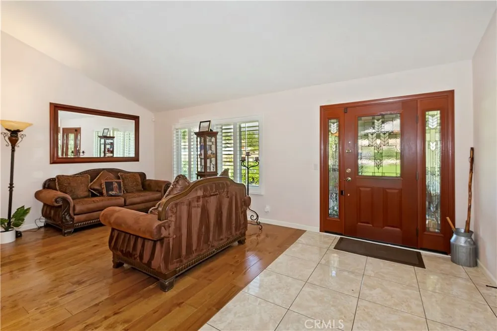 1082 23rd St Upland, CA 91784