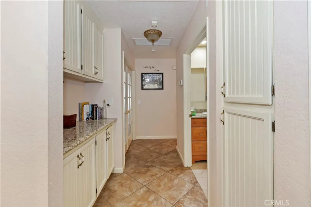 1082 23rd St Upland, CA 91784