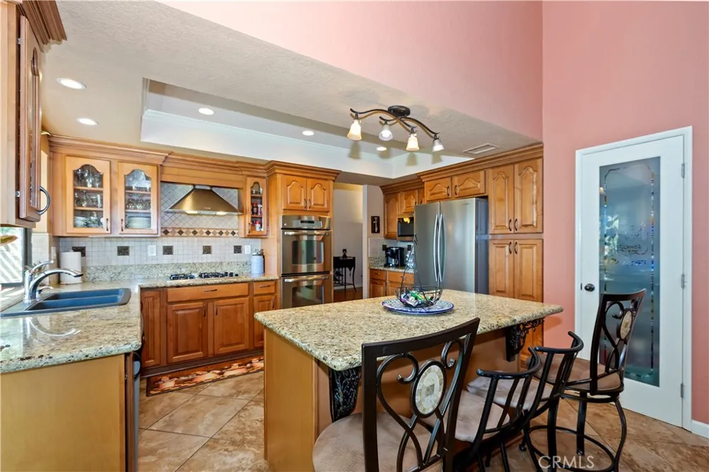 1082 23rd St Upland, CA 91784
