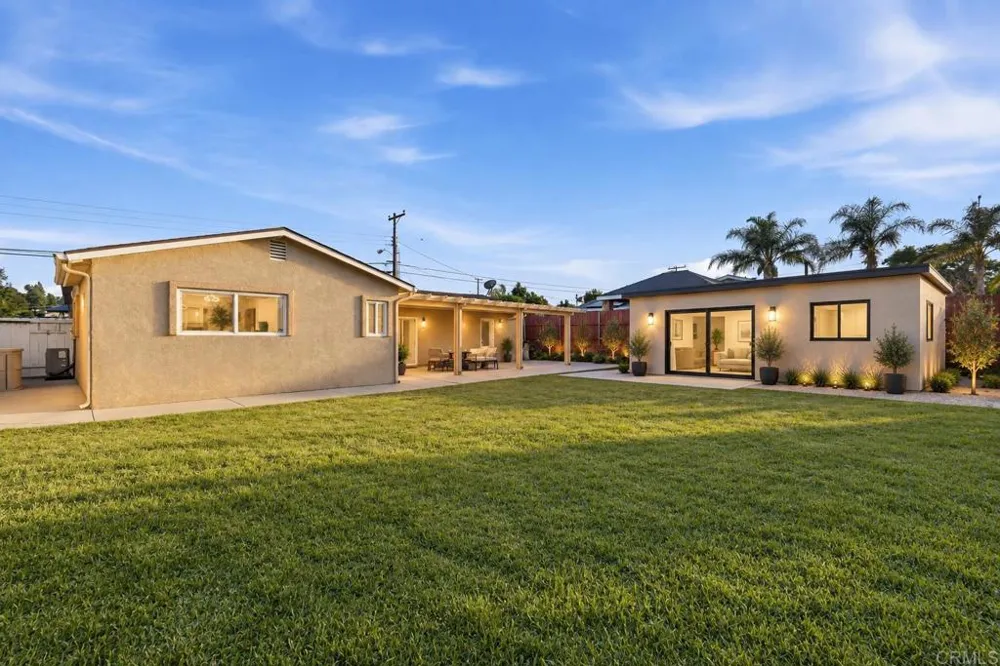 8812 Noeline Avenue Spring Valley, CA 91977