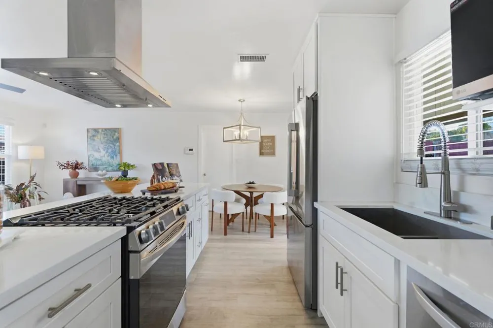 8812 Noeline Avenue Spring Valley, CA 91977