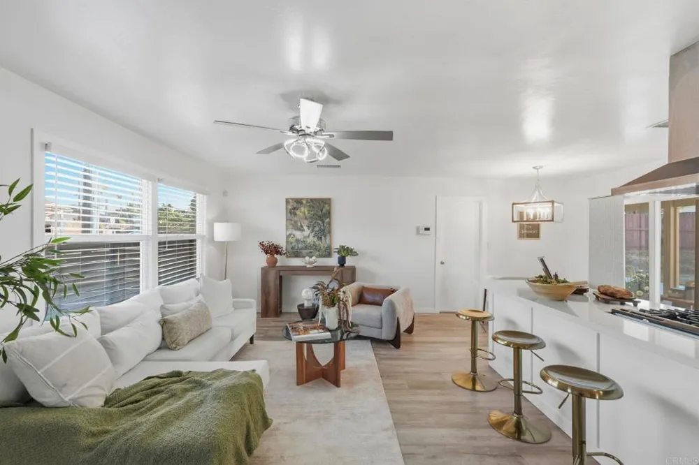 8812 Noeline Avenue Spring Valley, CA 91977