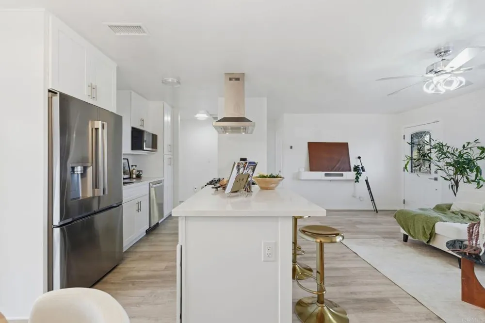 8812 Noeline Avenue Spring Valley, CA 91977