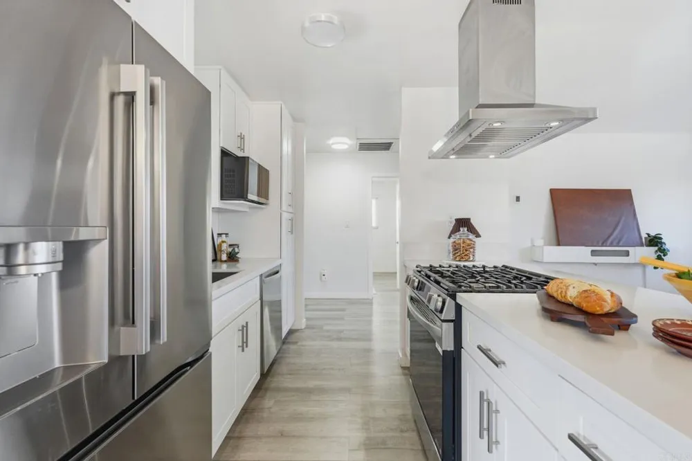 8812 Noeline Avenue Spring Valley, CA 91977