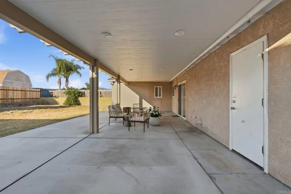 8812 Noeline Avenue Spring Valley, CA 91977
