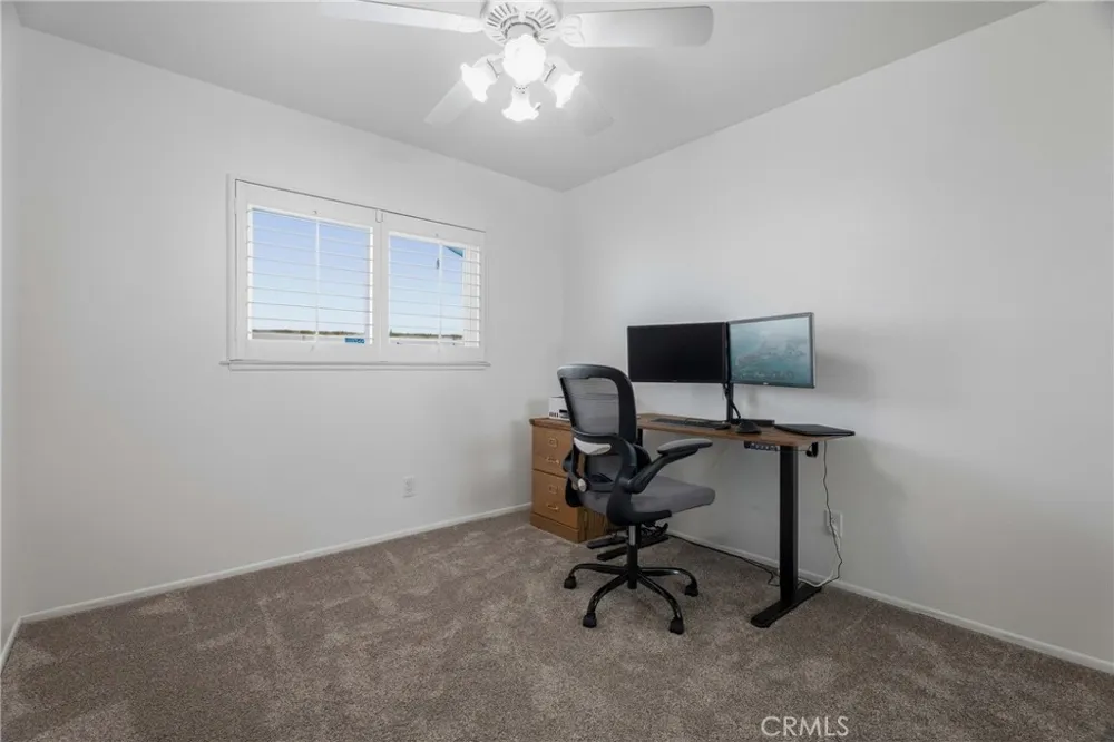 20755 Benz Saugus, CA 91350