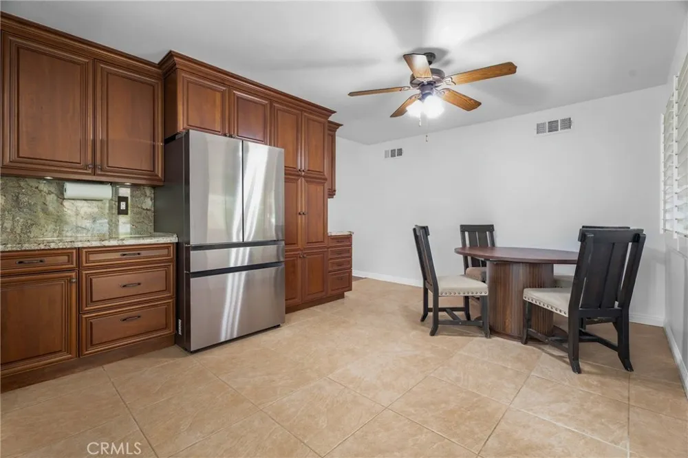 20755 Benz Saugus, CA 91350