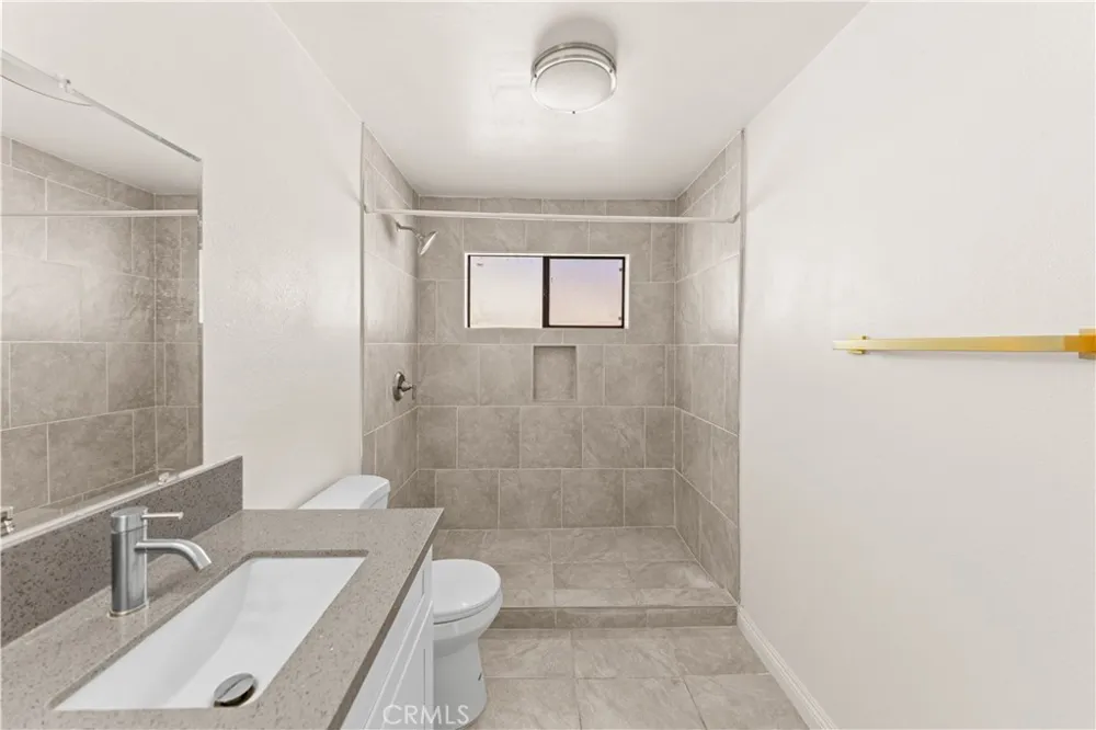13850 Dahlgren Drive Victorville, CA 92395