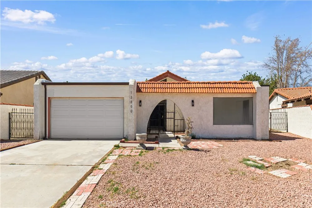 13850 Dahlgren Drive Victorville, CA 92395
