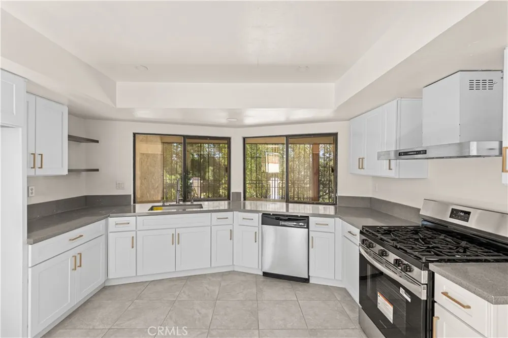 13850 Dahlgren Drive Victorville, CA 92395
