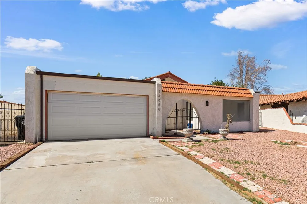 13850 Dahlgren Drive Victorville, CA 92395