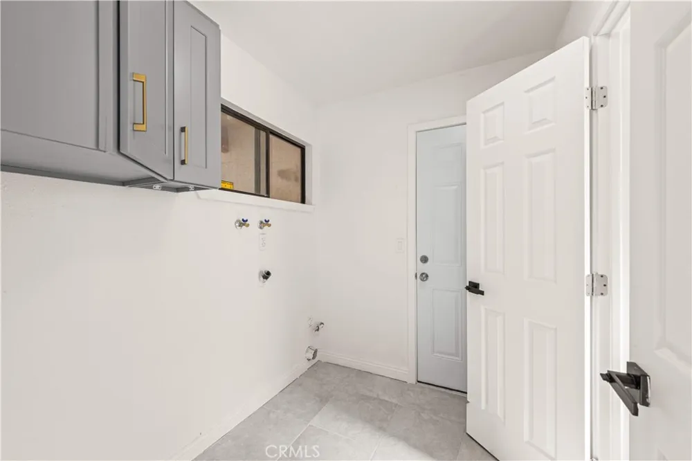 13850 Dahlgren Drive Victorville, CA 92395