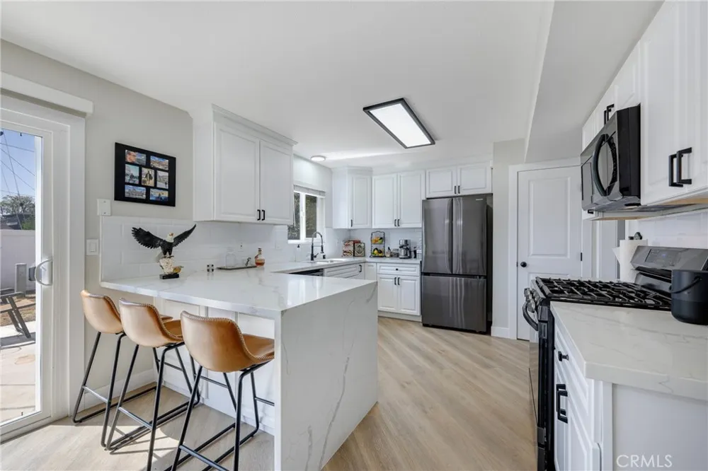 5154 Merril Avenue Riverside, CA 92504