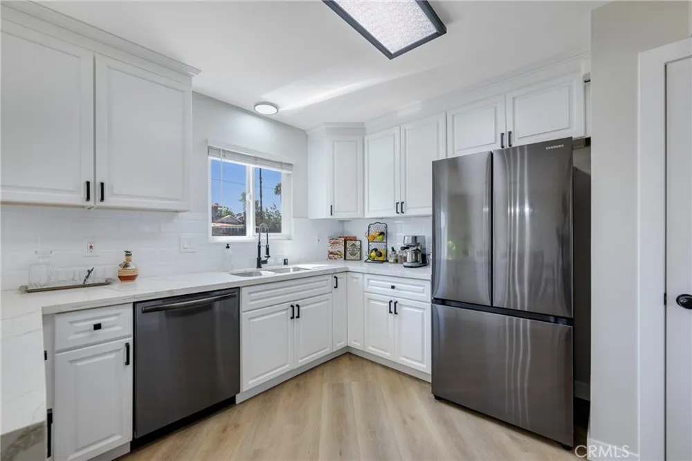 5154 Merril Avenue Riverside, CA 92504