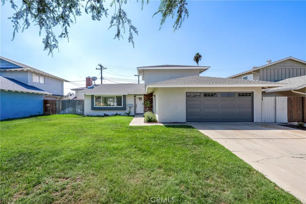 5154 Merril Avenue Riverside, CA 92504