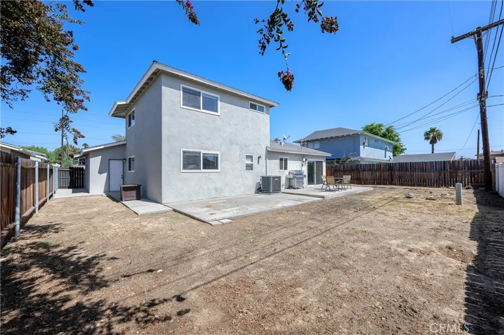 5154 Merril Avenue Riverside, CA 92504