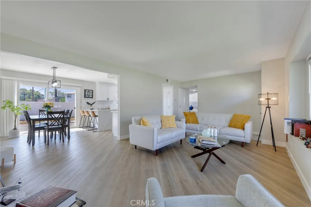 5154 Merril Avenue Riverside, CA 92504