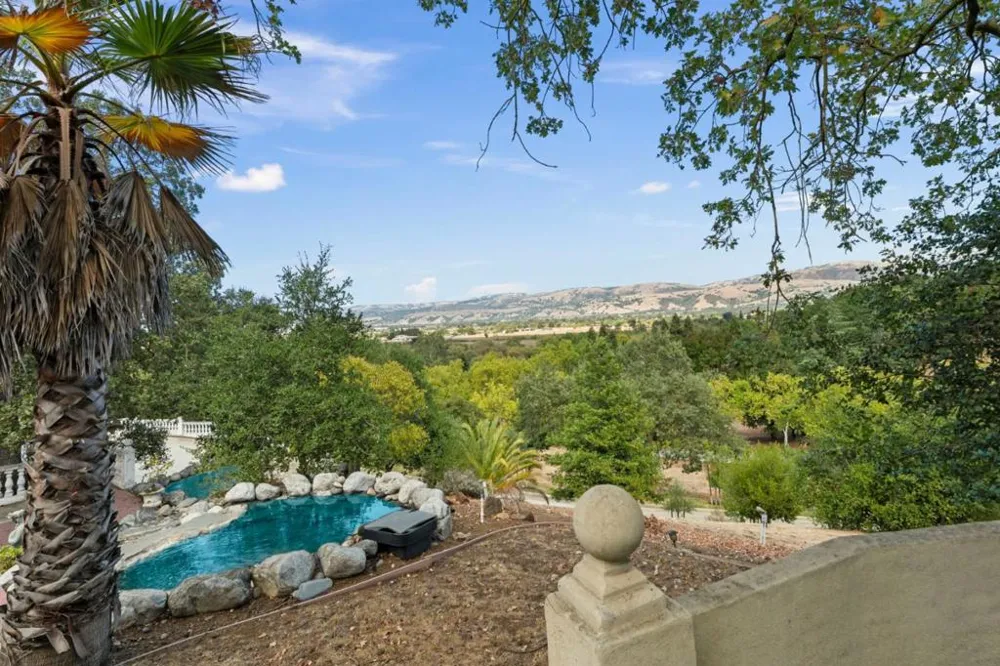 14545 Atherton Circle Morgan Hill, CA 95037