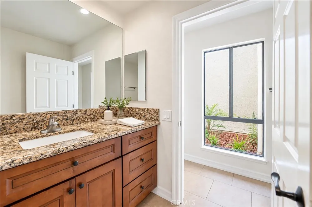 23294 Copante #89 Mission Viejo, CA 92692