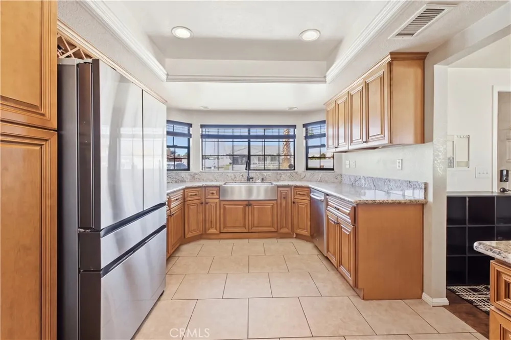 7715 Paisley Ave Hesperia, CA 92345