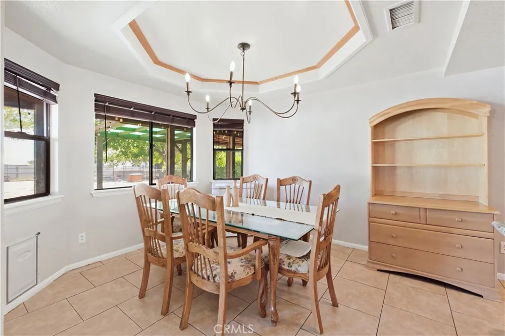 7715 Paisley Ave Hesperia, CA 92345